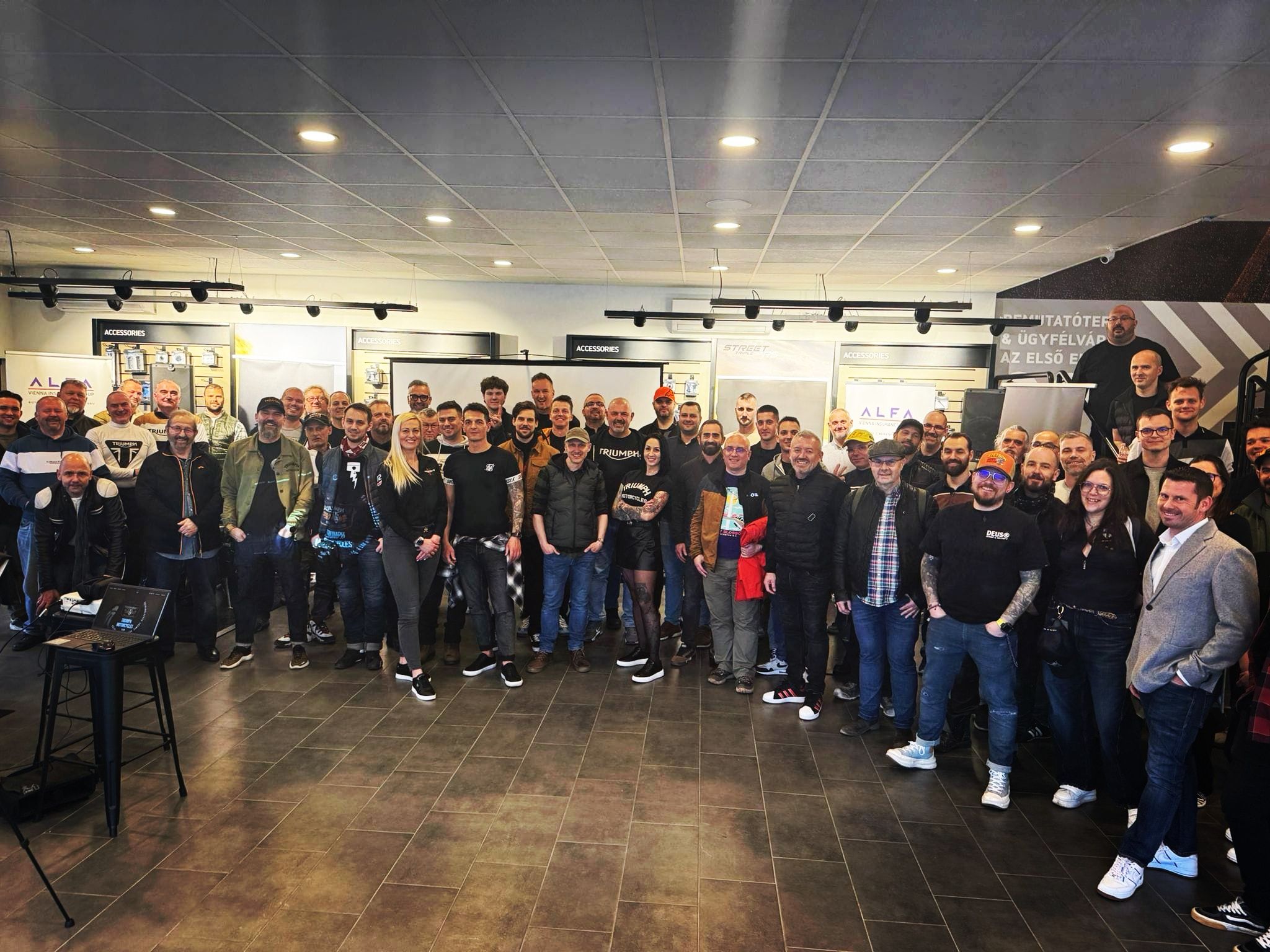 Elindult a Triumph Motorcycle Club Hungary - sikeres nyitóeseménnyel indult a közösség
