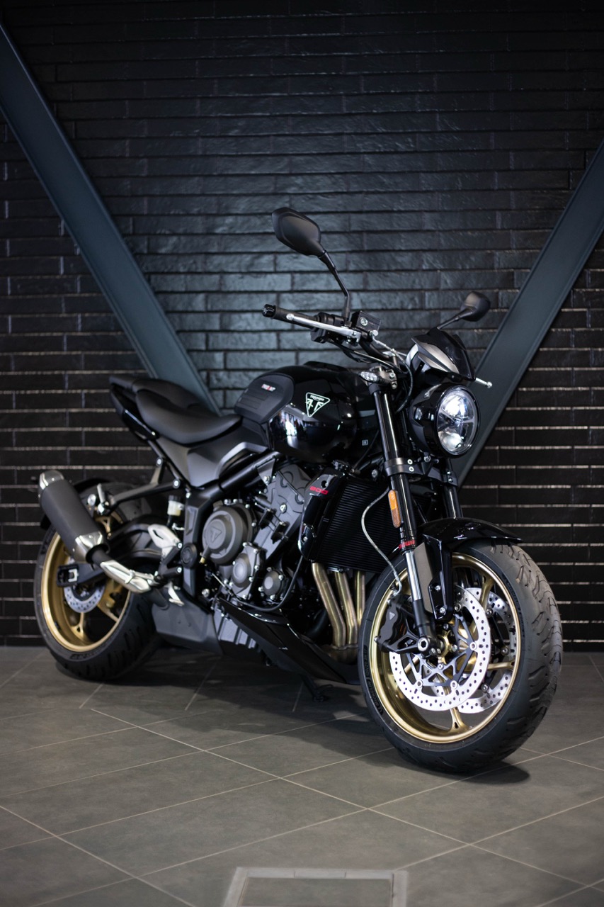 Triumph Trident 800